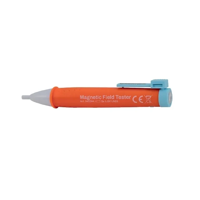 DETEKTOR MAGNETICKÉHO POLE