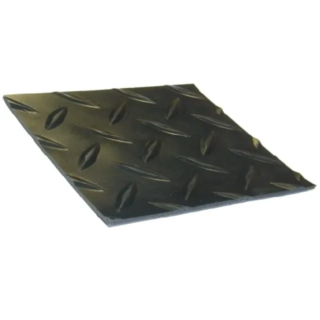 G 10 - ČERNÁ